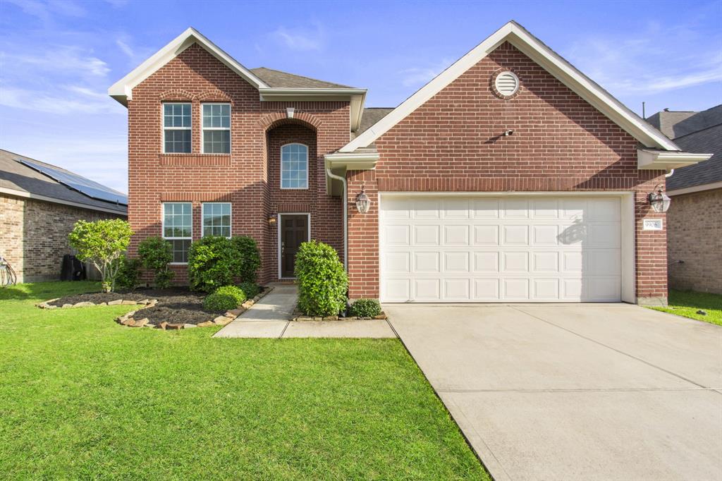 9906 Wood Wind Court, Baytown, Texas image 2