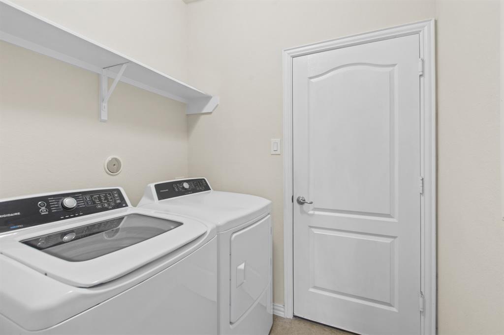 9906 Wood Wind Court, Baytown, Texas image 17