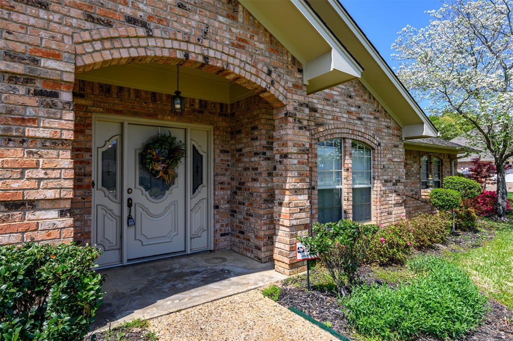 101 Bent Tree Drive, Palestine, Texas image 4