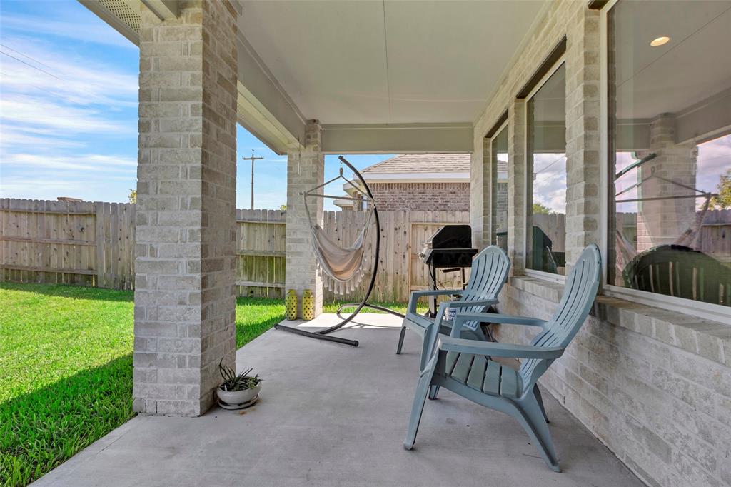 2814 Bayrose Drive, Texas City, Texas image 30