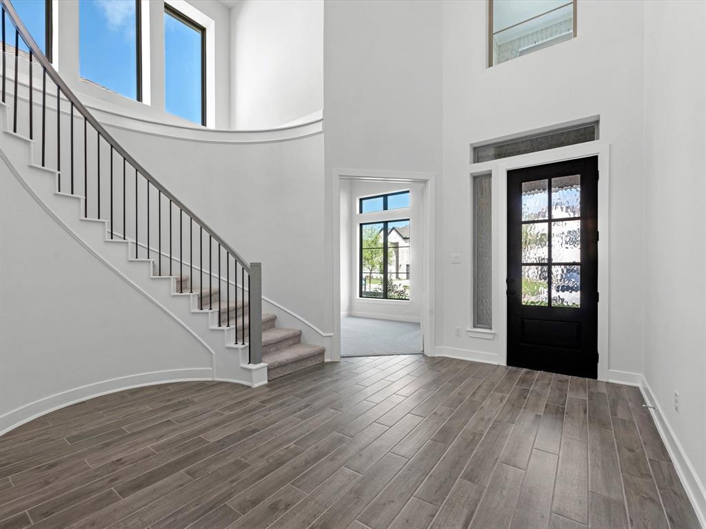 5802 Silver Perch Lane