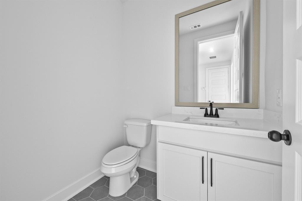 5802 Silver Perch Lane, Manvel, Texas image 13