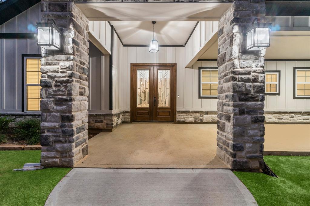 28200 E Stallion Lane, Waller, Texas image 4
