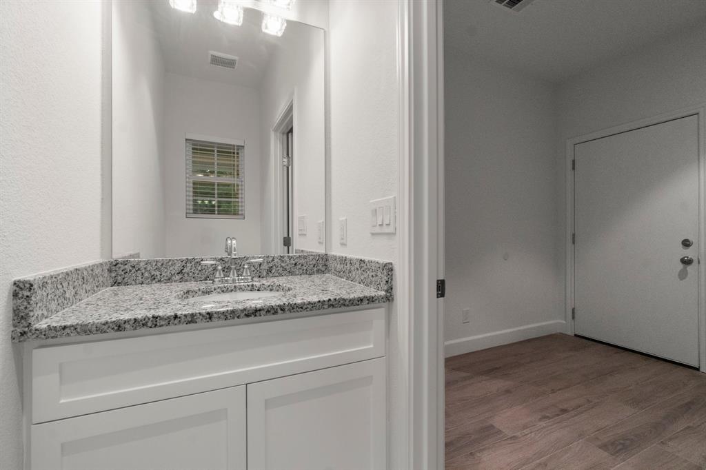 28200 E Stallion Lane, Waller, Texas image 30