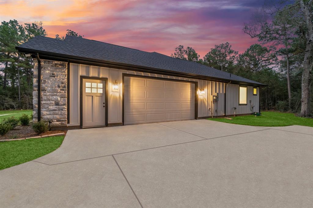 28200 E Stallion Lane, Waller, Texas image 39