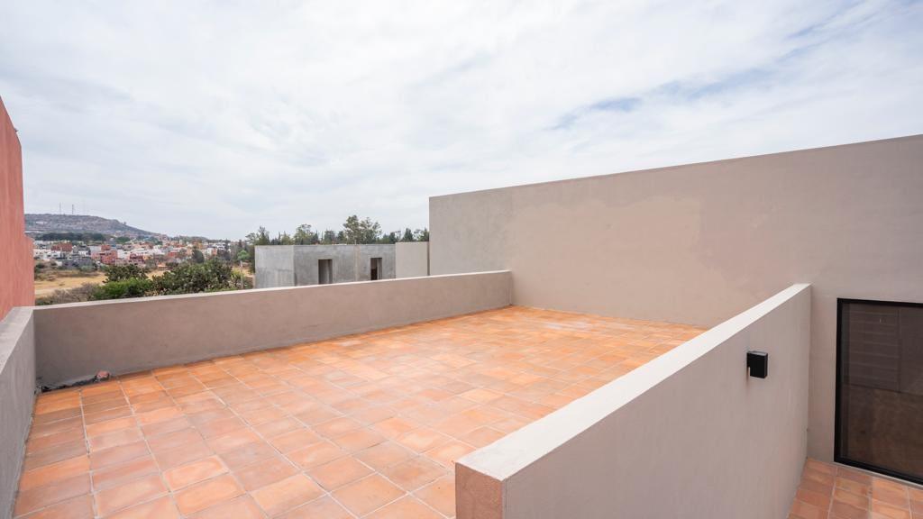 37700, Mexico, 3 Bedrooms Bedrooms, ,4 BathroomsBathrooms,Residential,Active,51655