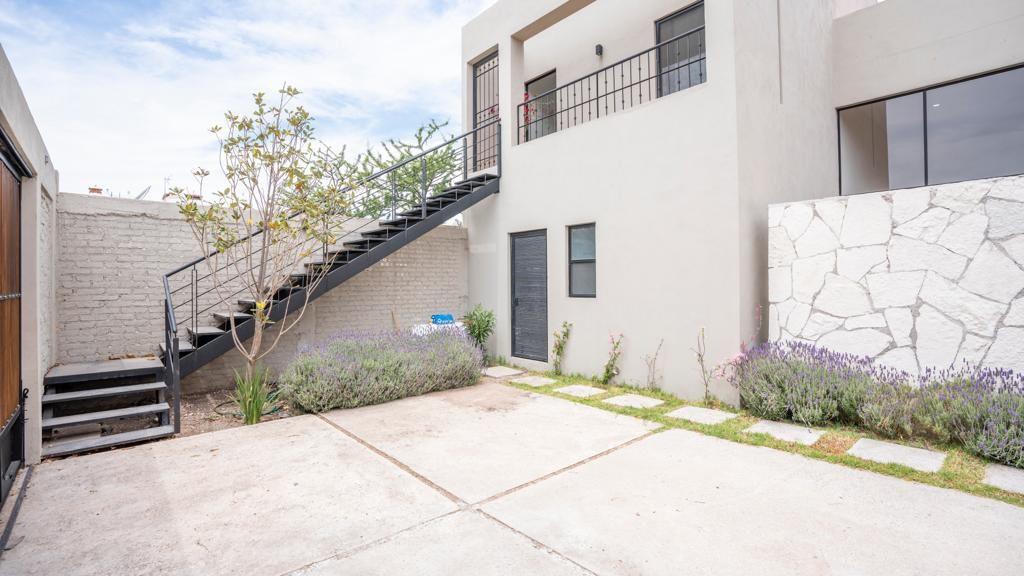 37700, Mexico, 3 Bedrooms Bedrooms, ,4 BathroomsBathrooms,Residential,Active,51655