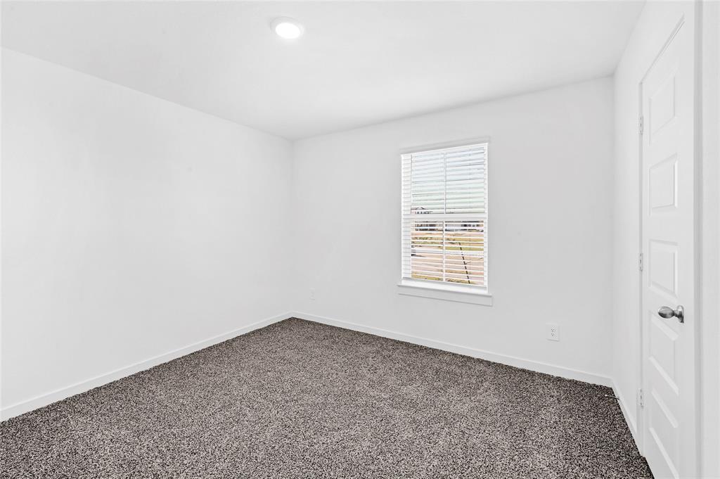 30835 Sherston Lake Loop, Fulshear, Texas image 3