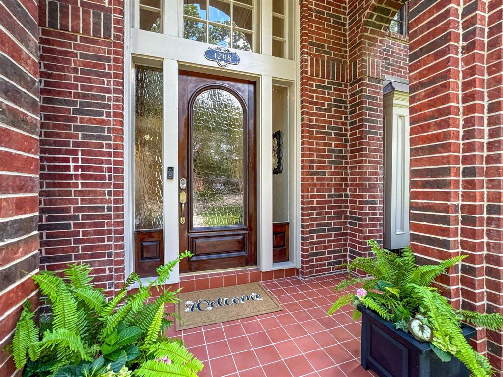 1208 Verdun Lane