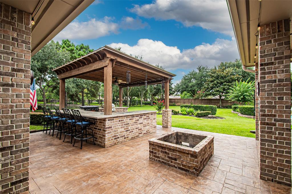 17403 Ledgefield