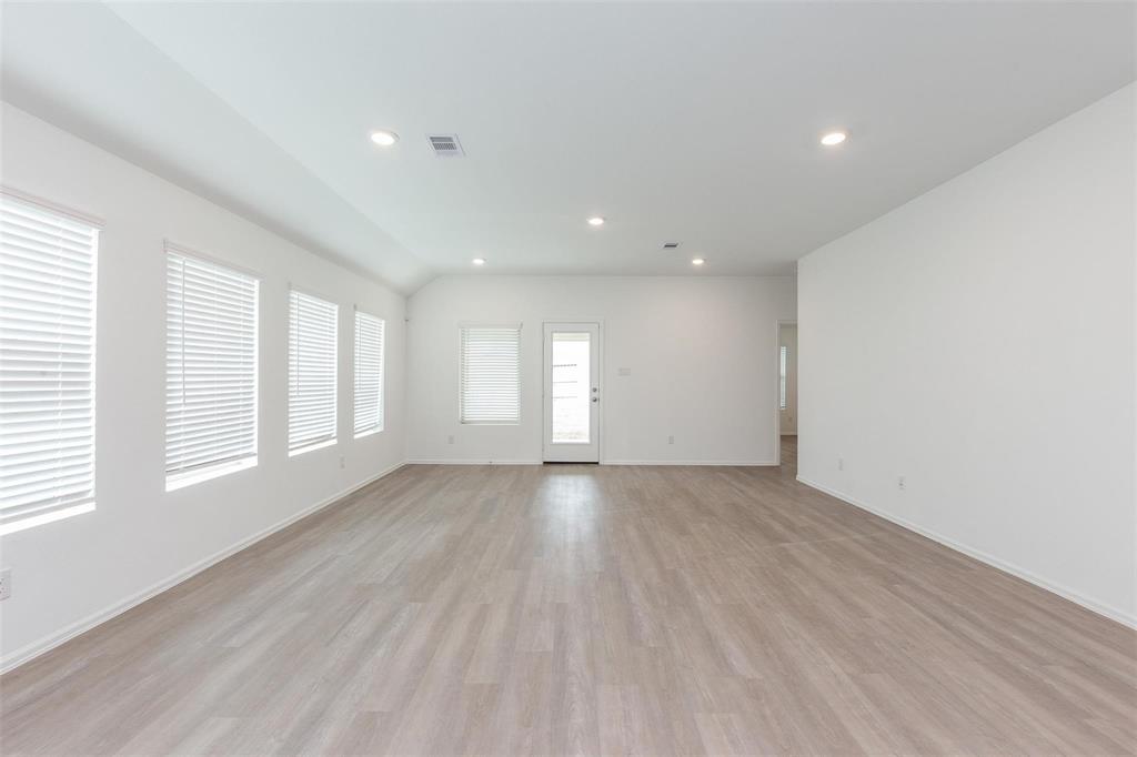 5207 Winding Stream Drive, Rosenberg, Texas image 7