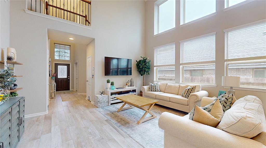 309 Serenata Woods Trail, Conroe, Texas image 7