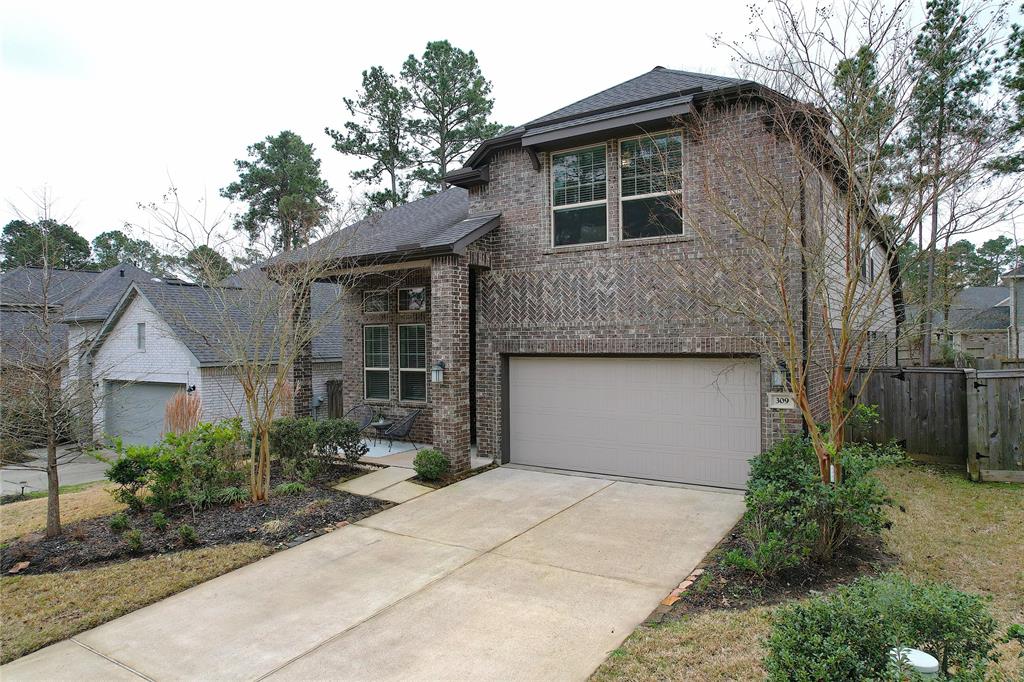 309 Serenata Woods Trail, Conroe, Texas image 3