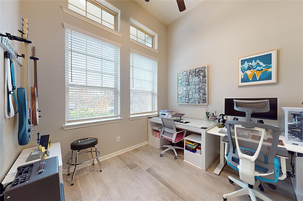 309 Serenata Woods Trail, Conroe, Texas image 17