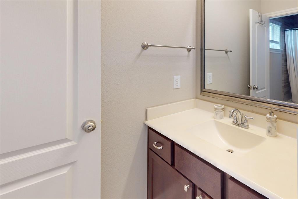 309 Serenata Woods Trail, Conroe, Texas image 26