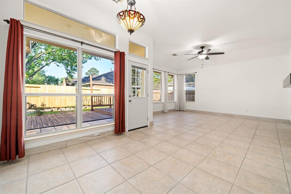 3806 Hillbrook Drive, Pearland, Texas image 11