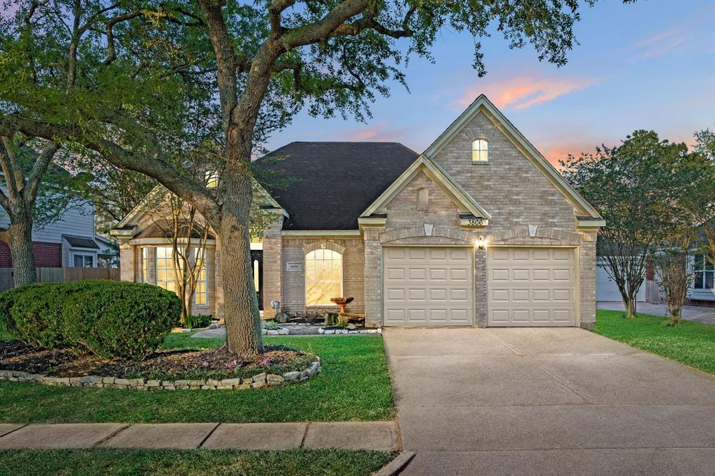 3806 Hillbrook Drive, Pearland, Texas image 1
