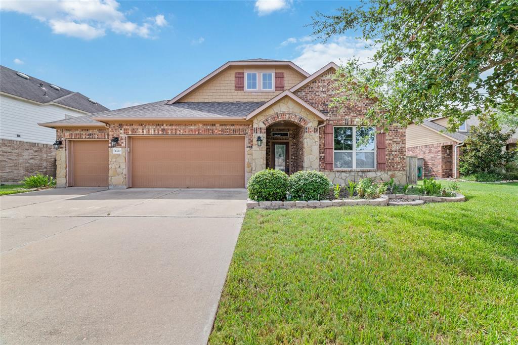 1410 Silver Rings Court, Pearland, Texas image 1