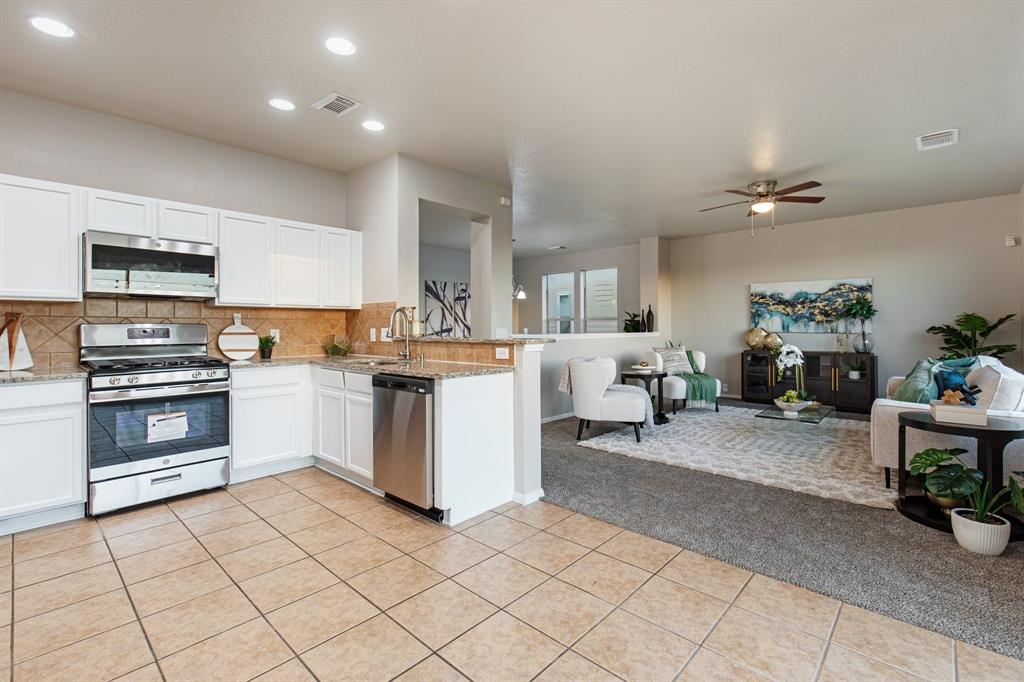 2907 Feather Green Trail, Fresno, Texas image 14