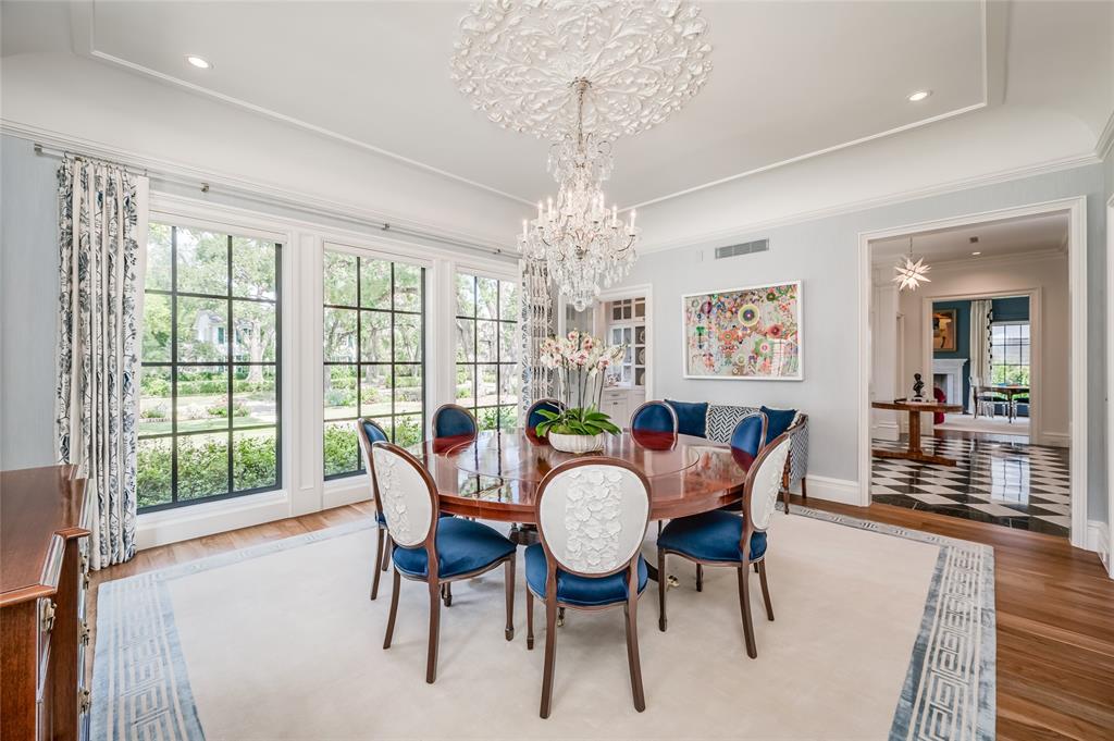 2131 Brentwood Drive, Houston, Texas image 14