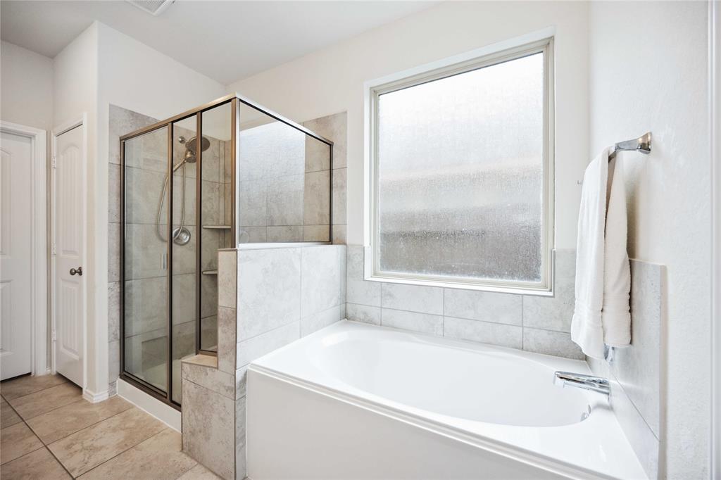 2909 Fox Ledge Court, Conroe, Texas image 15