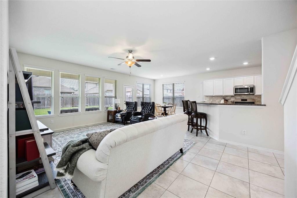 2909 Fox Ledge Court, Conroe, Texas image 5