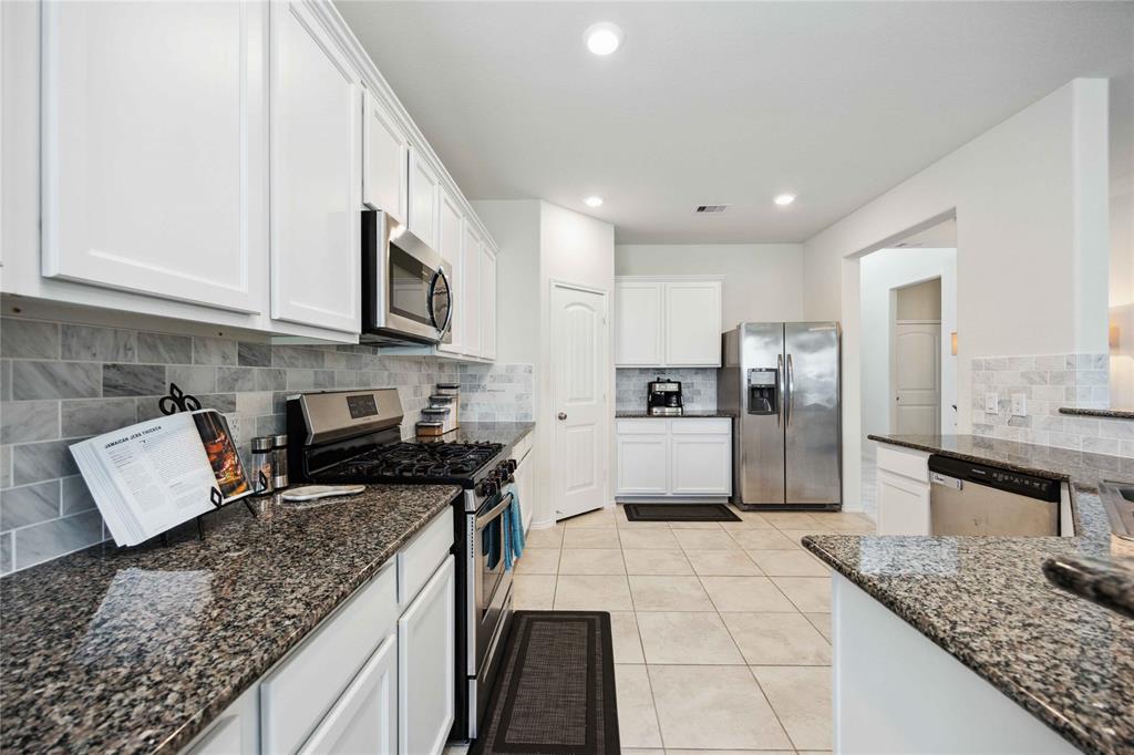 2909 Fox Ledge Court, Conroe, Texas image 9