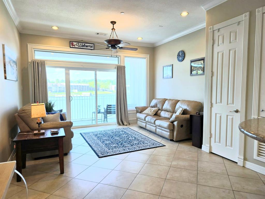 168 Lake Point Boulevard #A204, Conroe, Texas image 11