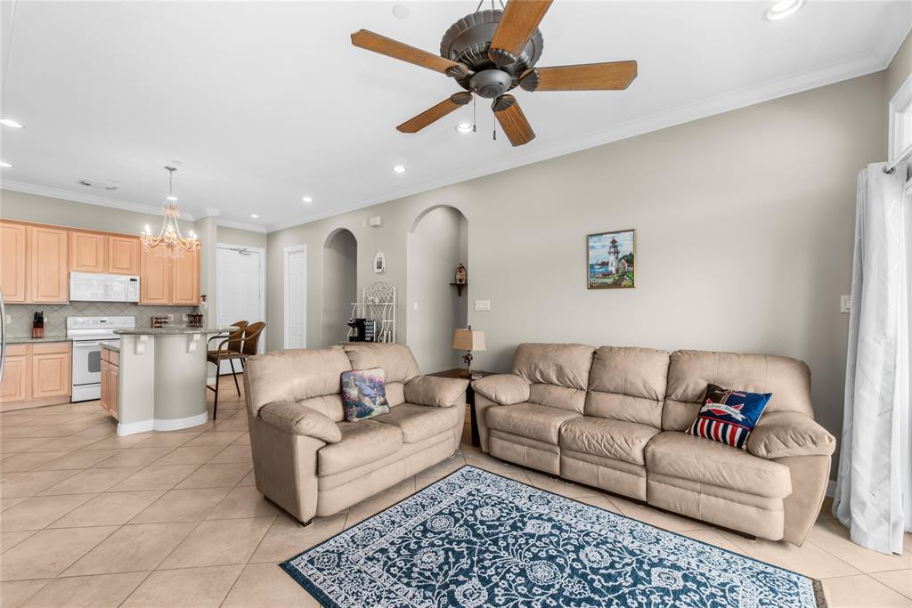168 Lake Point Boulevard #A204, Conroe, Texas image 10