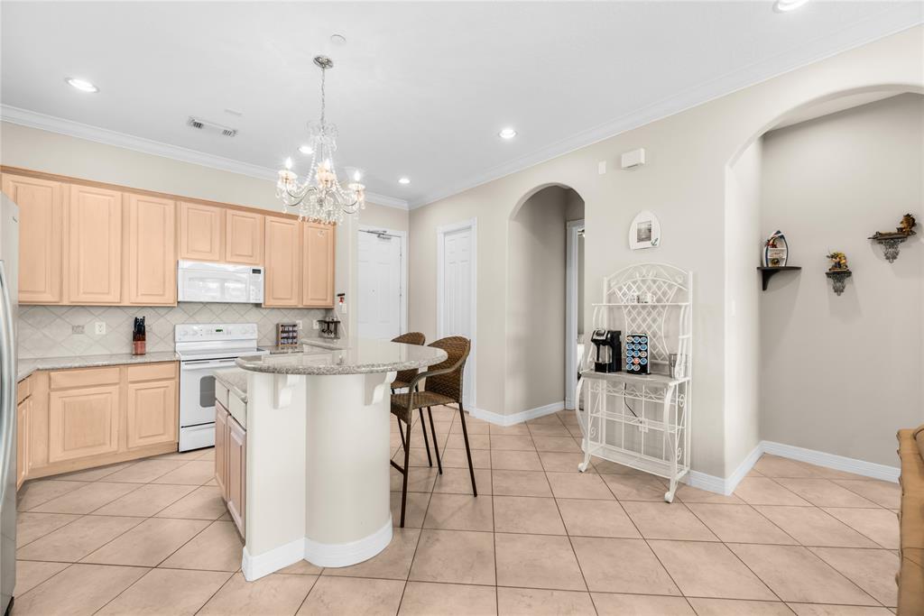 168 Lake Point Boulevard A204