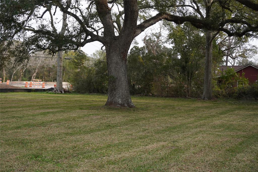 2122 S Columbia Drive, West Columbia, Texas image 31