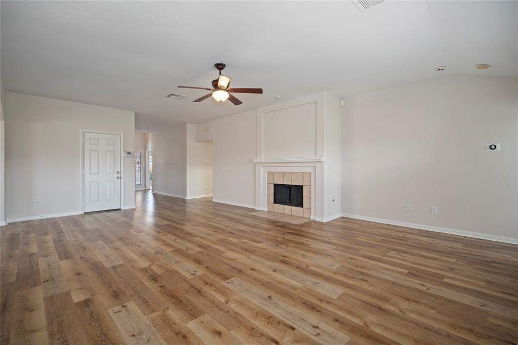 1230 Shirleen Drive, Stafford, Texas image 13