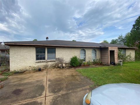 A home in Alvin