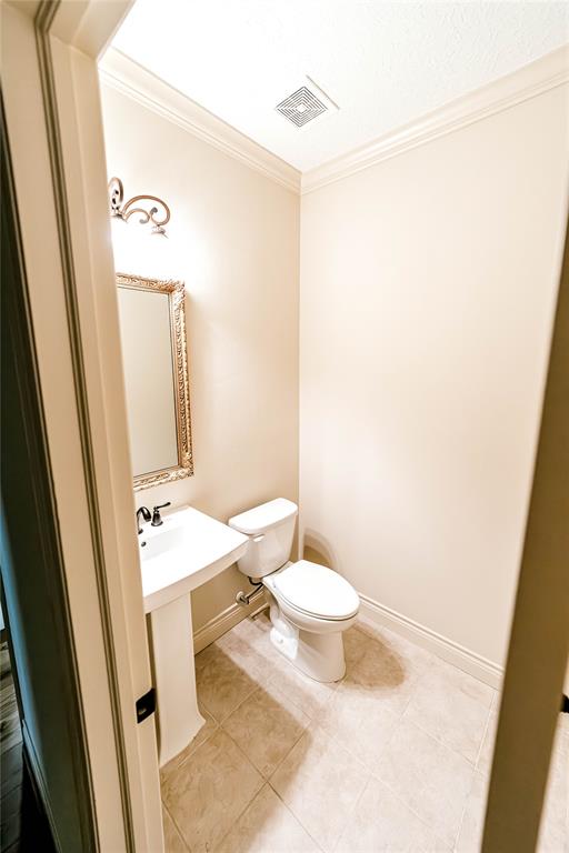 7 New Oak Trail, Humble, Texas image 36