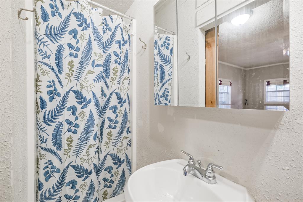 1009 Tabor Street, Houston, Texas image 34