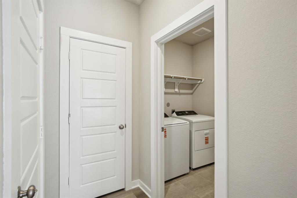 1492 Waggoner Ranch Trail, Conroe, Texas image 17