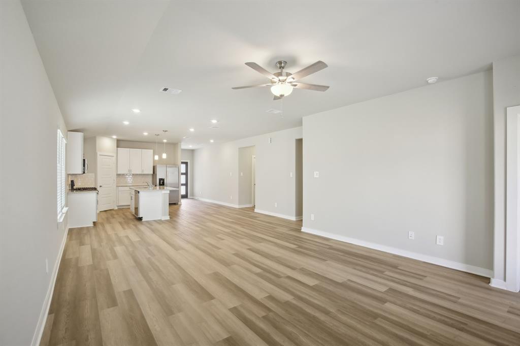 1492 Waggoner Ranch Trail, Conroe, Texas image 5