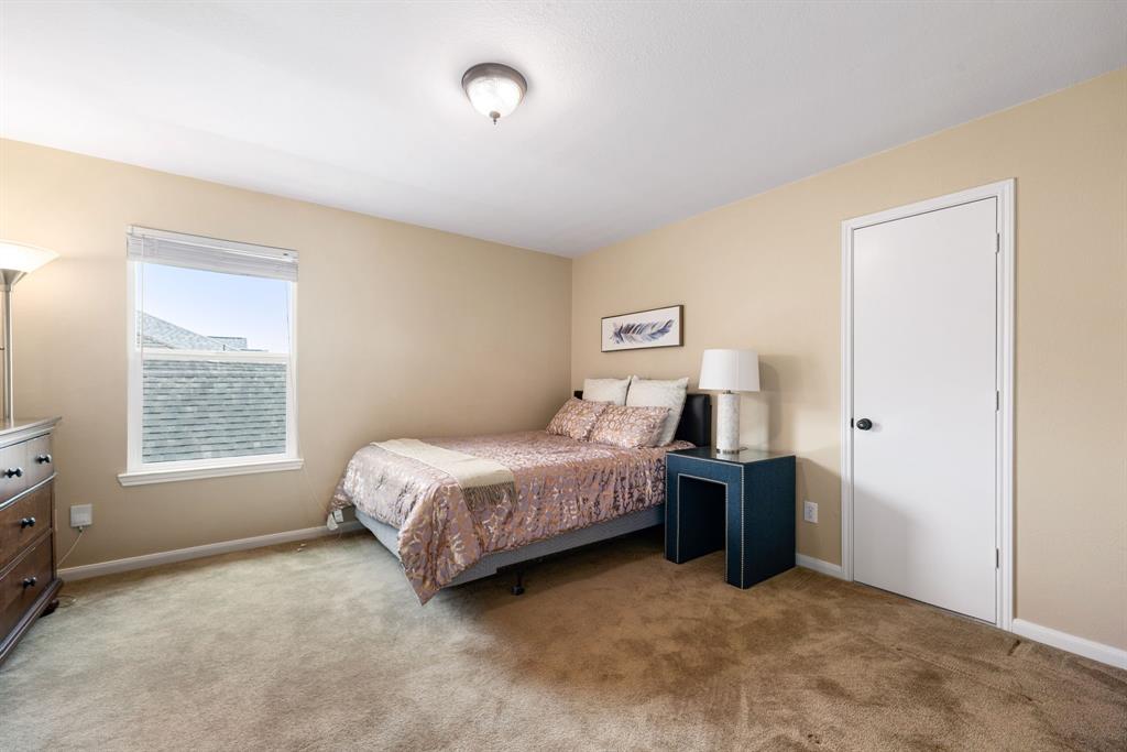 3319 Coastwood Lane, Pearland, Texas image 21