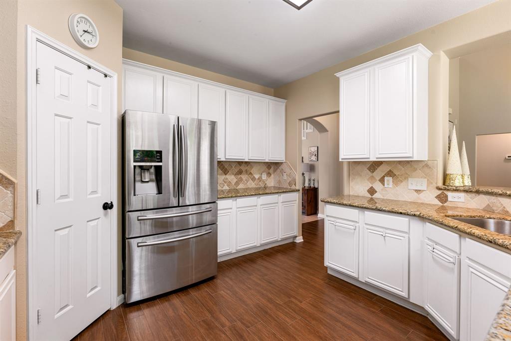 3319 Coastwood Lane, Pearland, Texas image 10