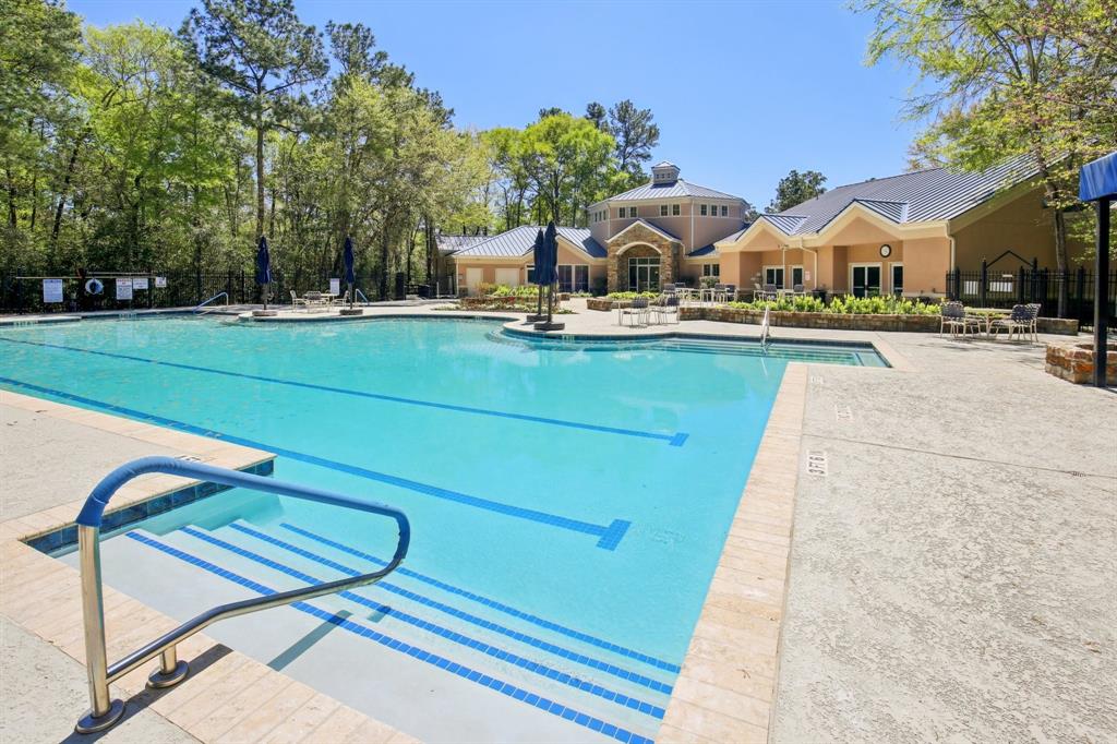139 E Northcastle Circle, The Woodlands, Texas image 40