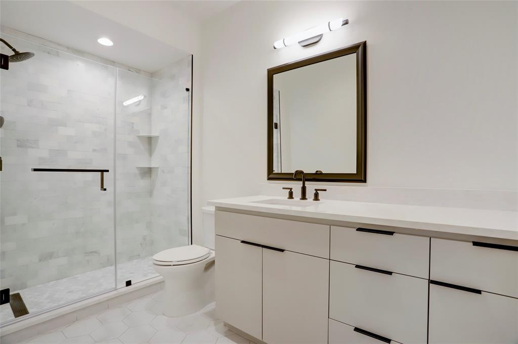 2702 Westgrove Lane, Houston, Texas image 32