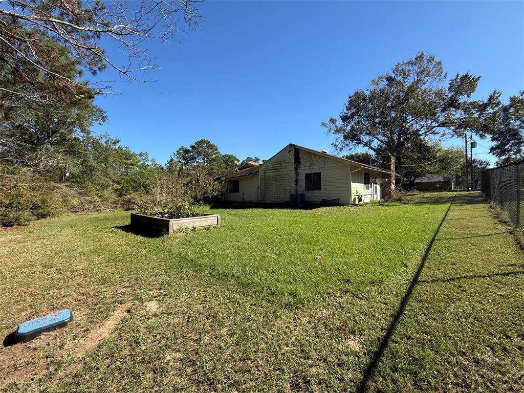 211 Twin Harbors Drive Drive, Onalaska, Texas image 3