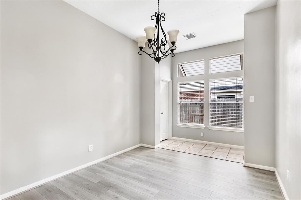 20914 Kings Clover Court, Humble, Texas image 5