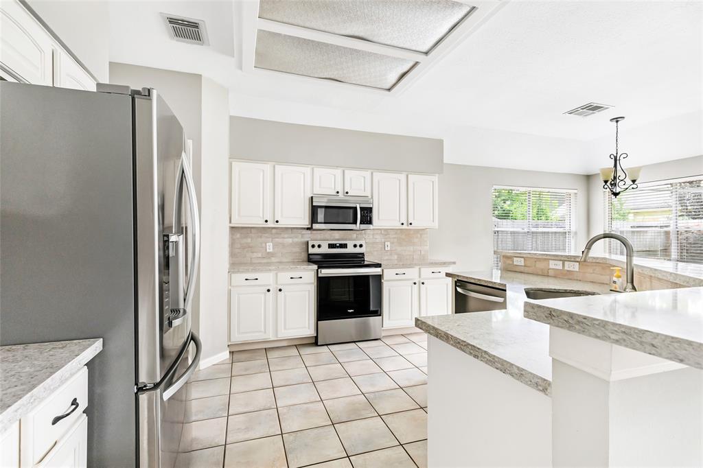 20914 Kings Clover Court, Humble, Texas image 11