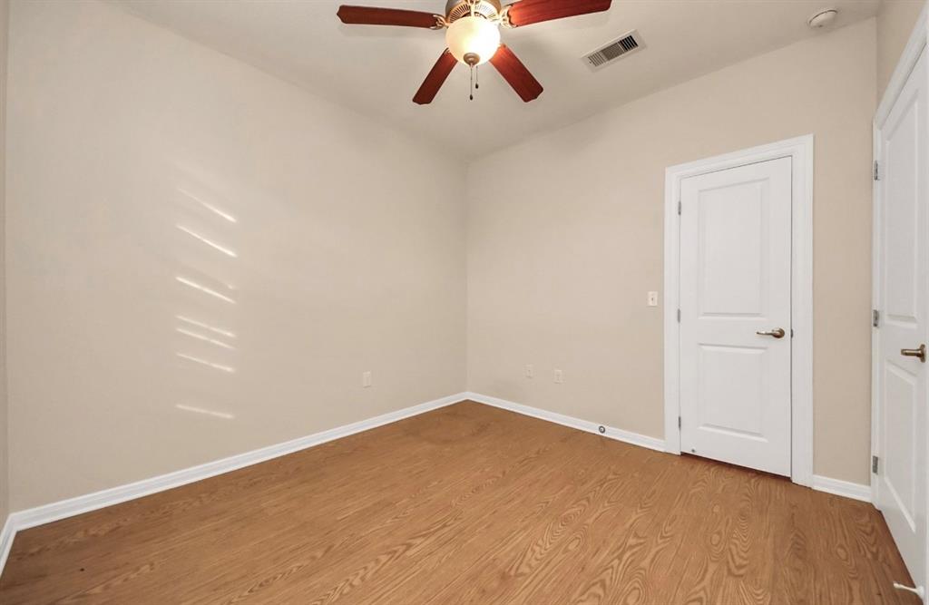 5323 Menard Avenue, Galveston, Texas image 17