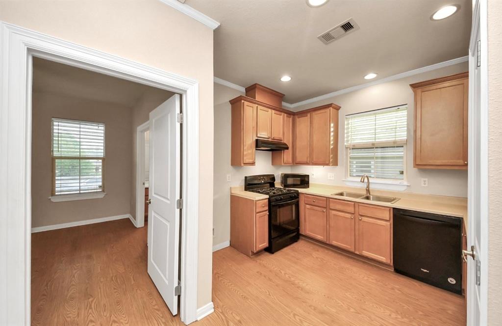 5323 Menard Avenue, Galveston, Texas image 14