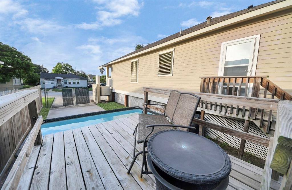 5323 Menard Avenue, Galveston, Texas image 27