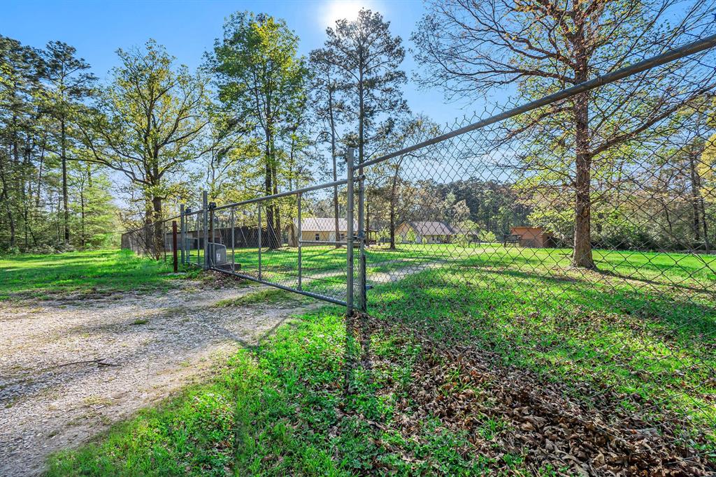 6760 Fm 1725 Road, Cleveland, Texas image 39