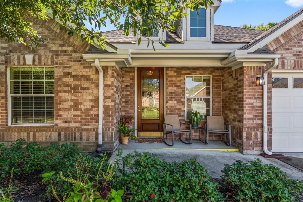 15235 Scenic Woodland Drive, Conroe, Texas image 3