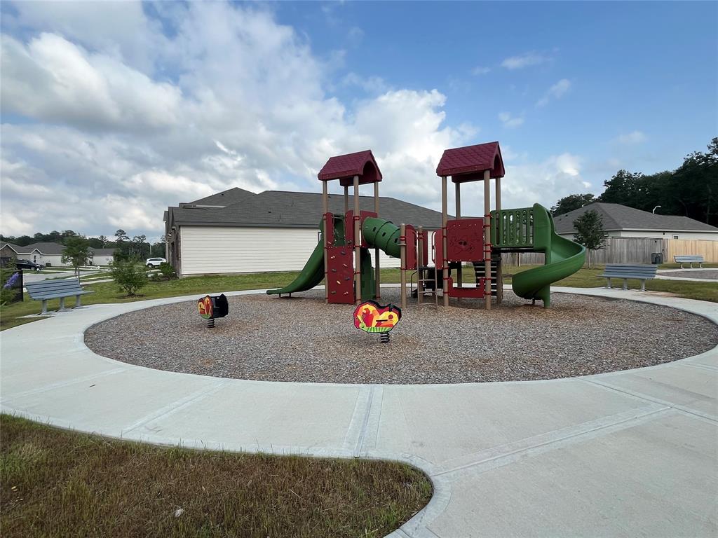 28422 Selsdon Court, Huffman, Texas image 11